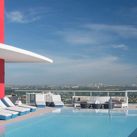 2602 E Hallandale Beach Blvd 1 Br Villa Buitenkant foto