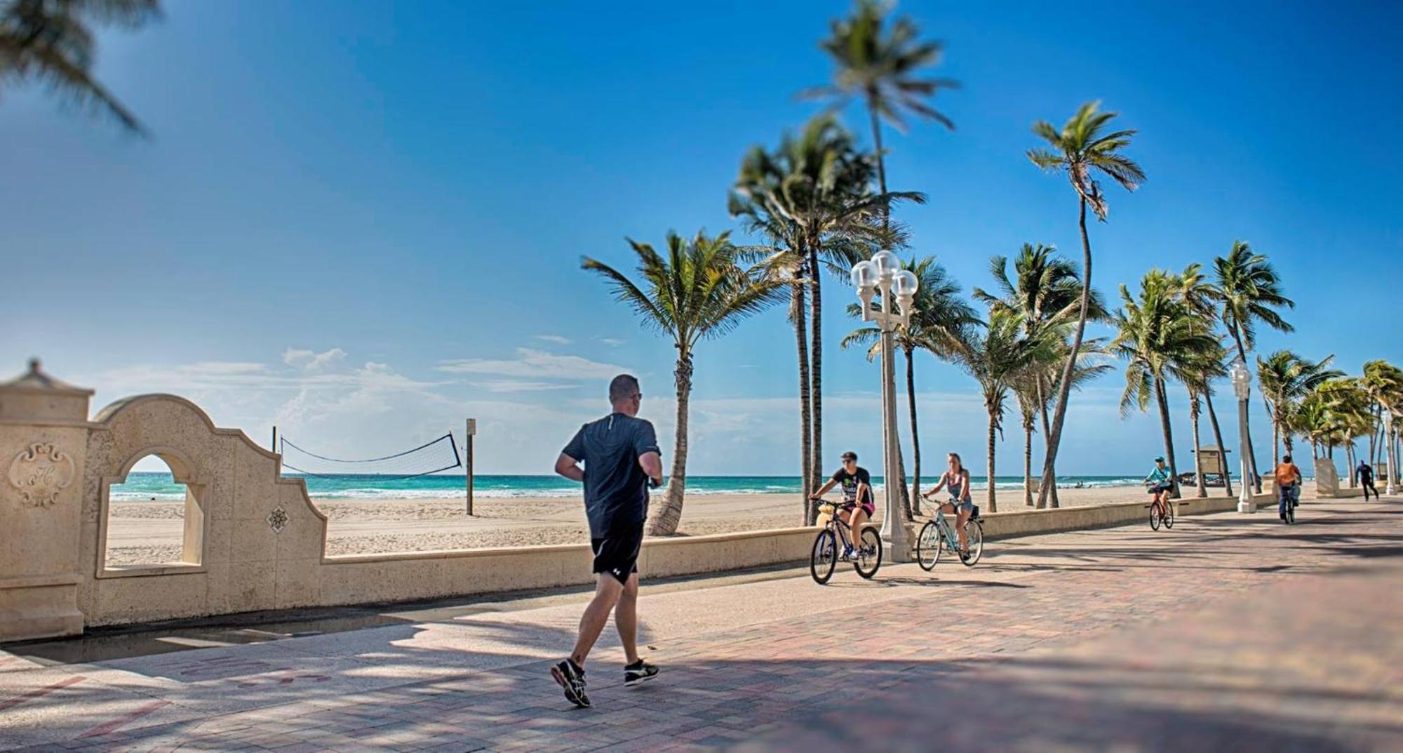 2602 E Hallandale Beach Blvd 1 Br Villa Buitenkant foto