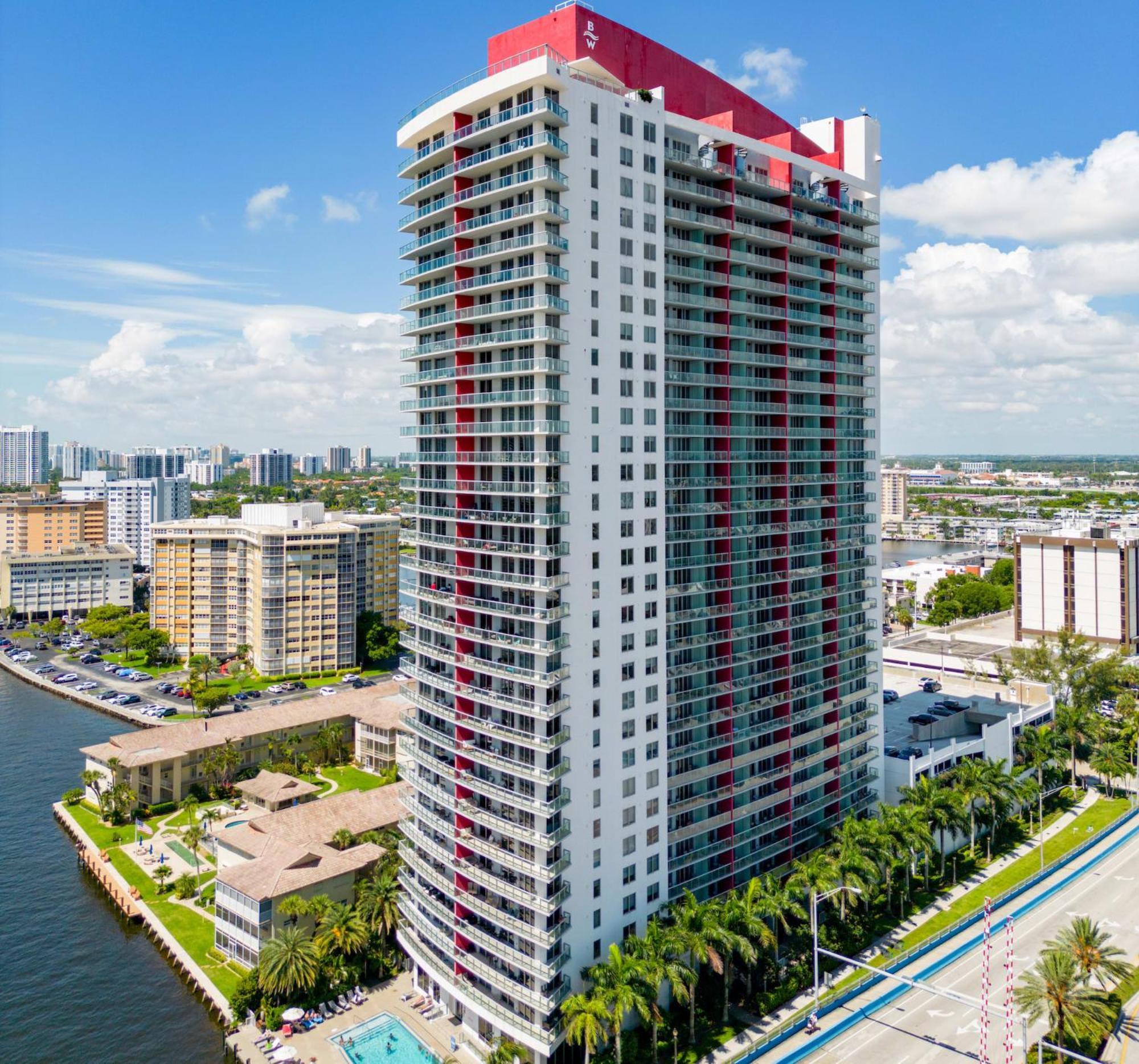 2602 E Hallandale Beach Blvd 1 Br Villa Buitenkant foto