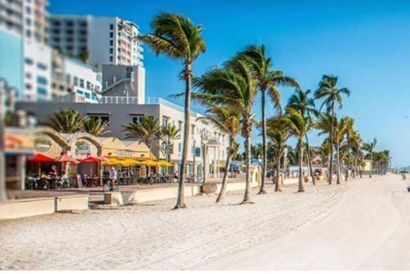 2602 E Hallandale Beach Blvd 1 Br Villa Buitenkant foto
