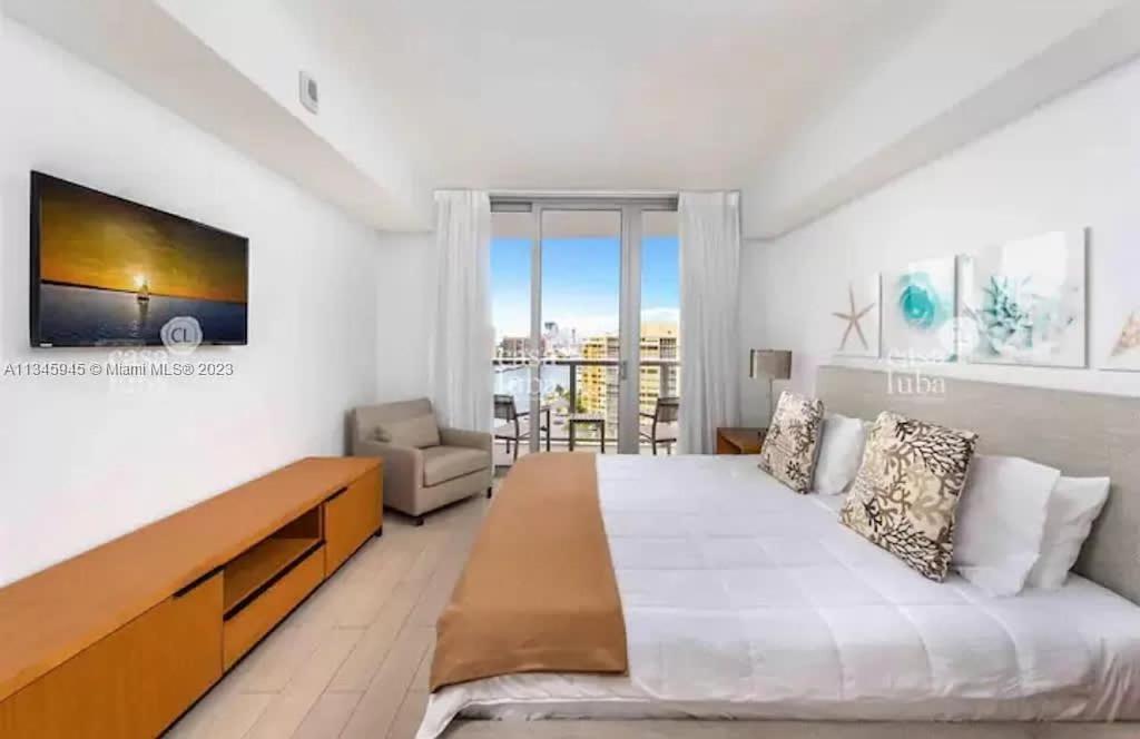 2602 E Hallandale Beach Blvd 1 Br Villa Buitenkant foto