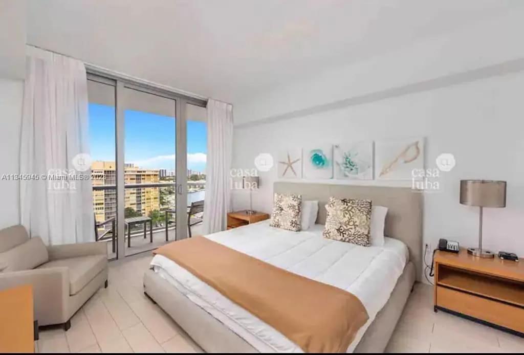 2602 E Hallandale Beach Blvd 1 Br Villa Buitenkant foto
